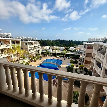 One Bedroom At Diana Gardens Πάφος