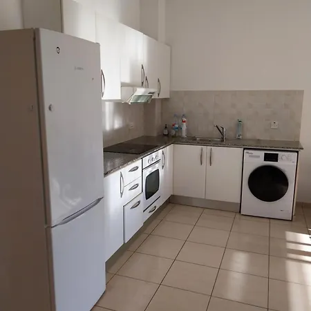 One Bedroom At Diana Gardens * Πάφος