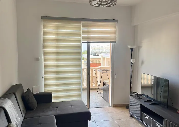 One Bedroom At Diana Gardens * Paphos